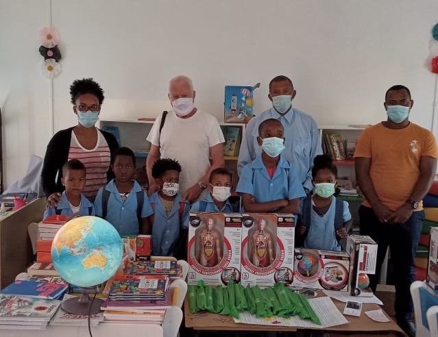 Große Freude in der Grundschule Vasco Firmino