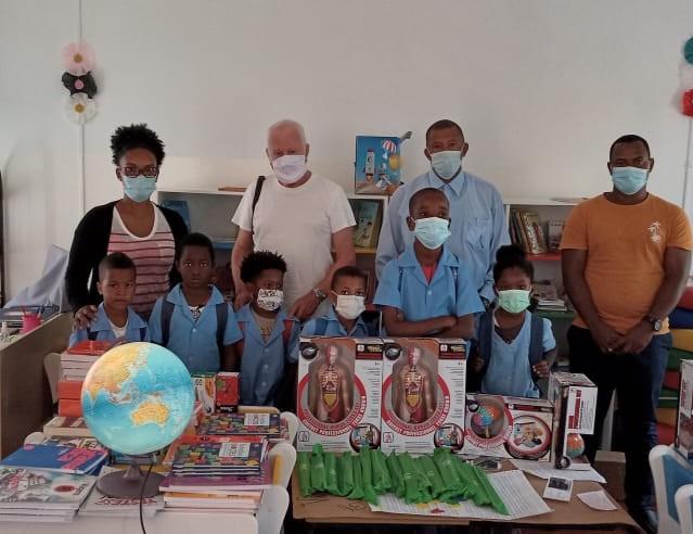 Große Freude in der Grundschule Vasco Firmino