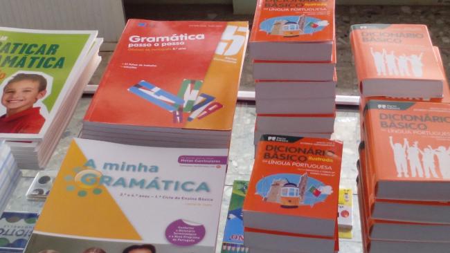 Ausstattung einer Schulbibliothek